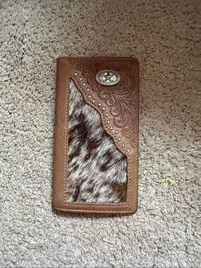 Tooled Leather Cowhide Wallet with Concho - Brown and White